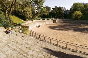 Explore the many beautiful gardens in Paris