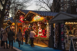 Your Christmas in Paris; Yuletide windows and illuminations